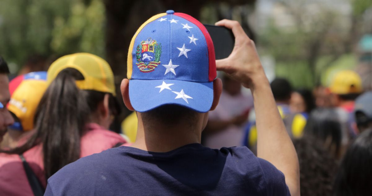 UDI pide nacionalizar por gracia a siete venezolanos perseguidos por el régimen de Nicolás Maduro