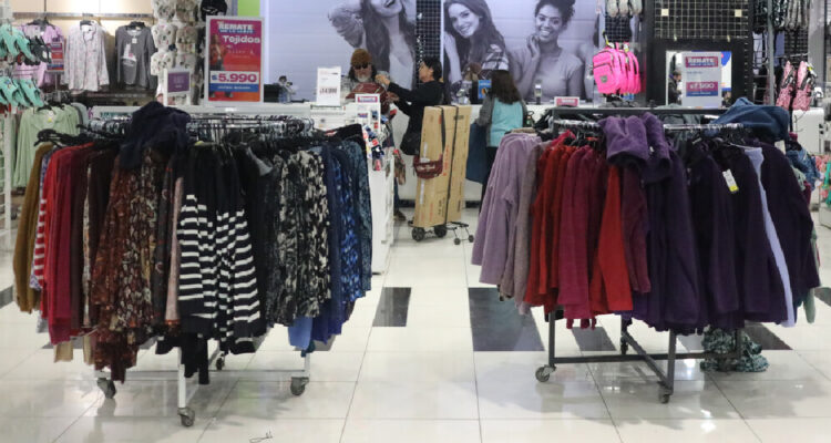 El comercio minorista en la Metropolitana anota su segundo mes de desaceleración en julio