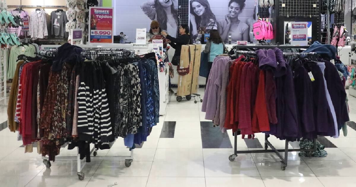El comercio minorista en la Metropolitana anota su segundo mes de desaceleración en julio