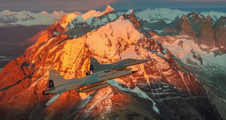 FACh desplegó aviones en medio de rumores por supuesta violación de espacio aéreo desde Argentina