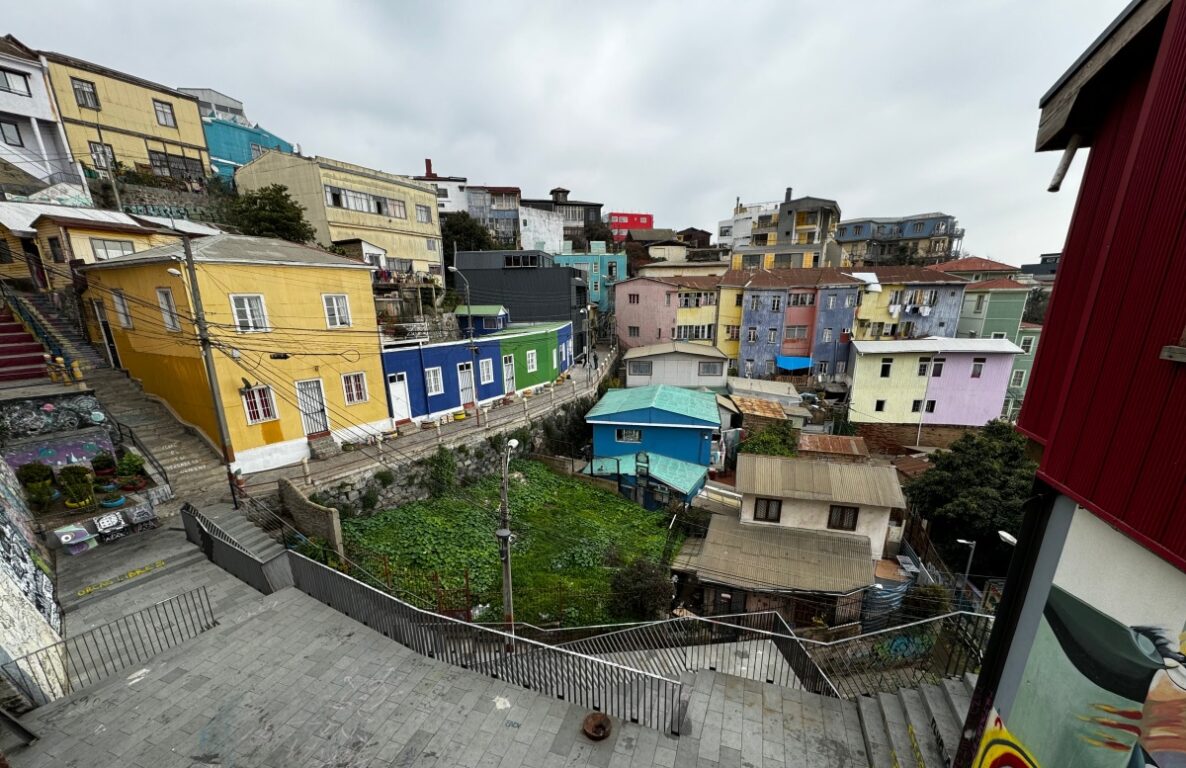 Mucho más que "La Sebastiana": así es turistear en Valparaíso desde los cerros Bellavista y Florida