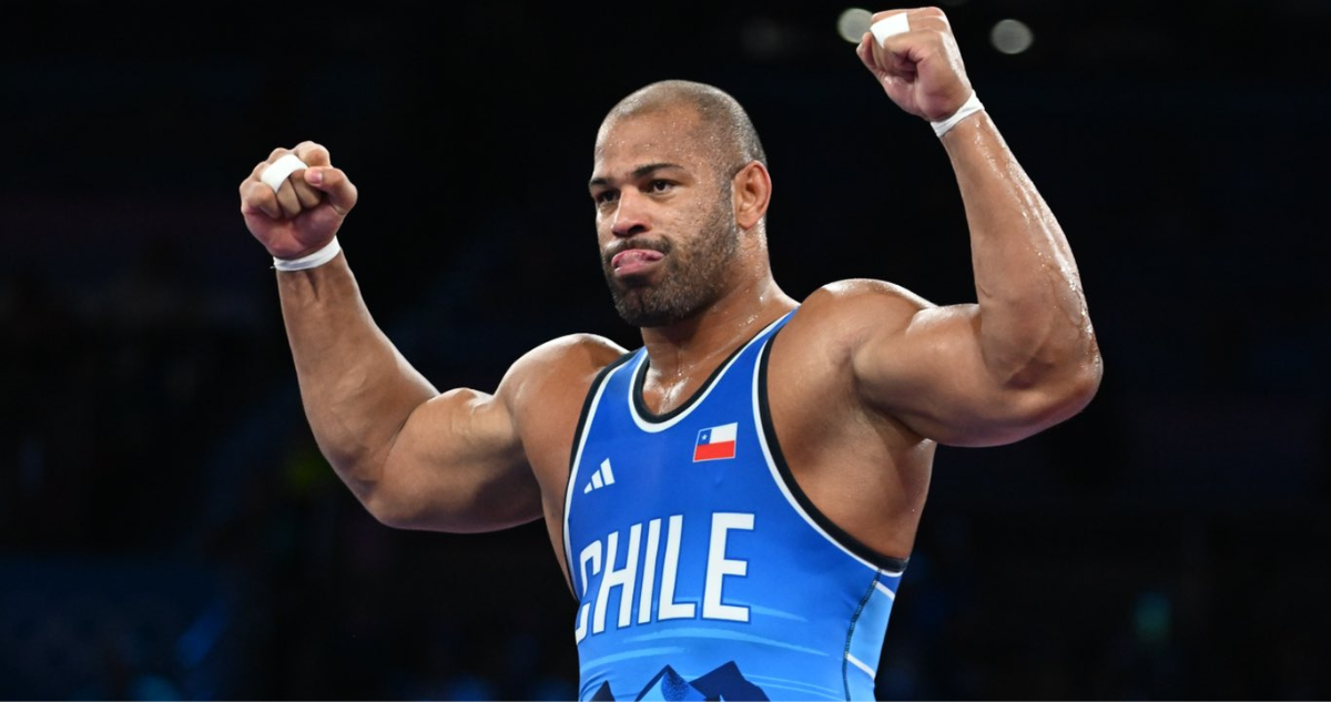 Yasmani Acosta celebra su paso a la final de Lucha en los JJOO.