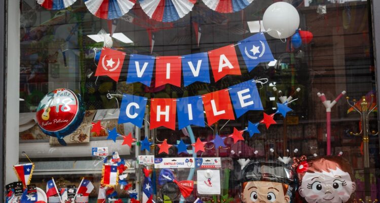 “18 XL”: dónde celebrar, cómo llegar y cuánto cuesta entrar a las distintas celebraciones en Santiago