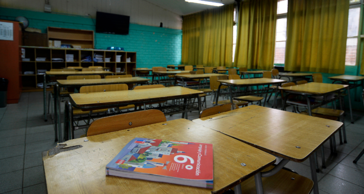 49% de los chilenos considera “mala” la calidad del sistema educativo: desigualdad es el mayor desafío