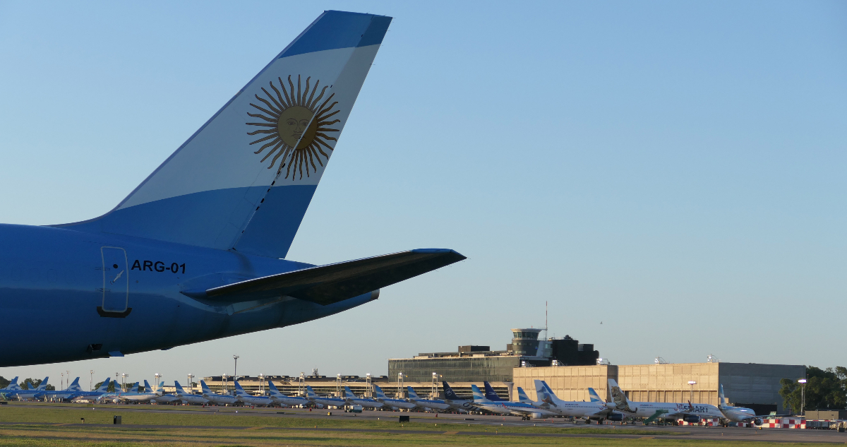 Se reabre el debate sobre privatizar Aerolíneas Argentinas, agobiada por huelgas y pérdidas