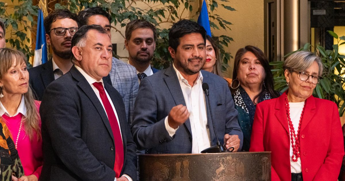Oficialismo y la Democracia Cristiana acuerdan presentar AC contra ministro Jean Pierre Matus