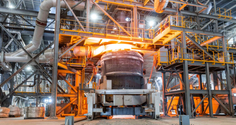 Gobierno de EEUU no quiere que asiáticos compren una siderúrgica: Biden buscará bloquear la venta