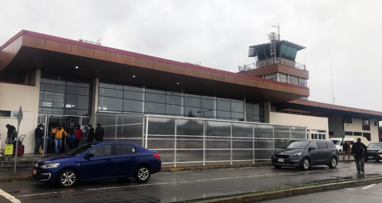 Frontis del Aeródromo Pichoy por trabajos de reposición