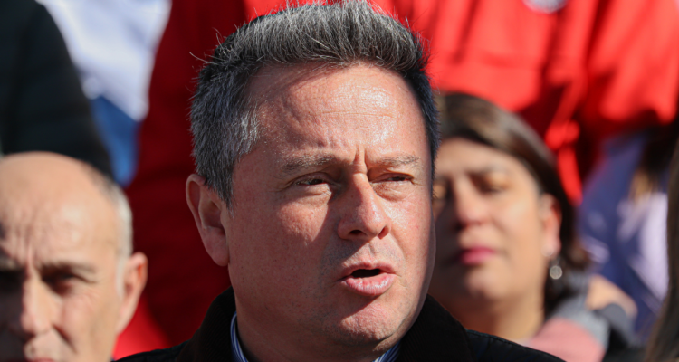 Imagen del alcalde de Concepción por renuncia solicitada a director de Cesfam