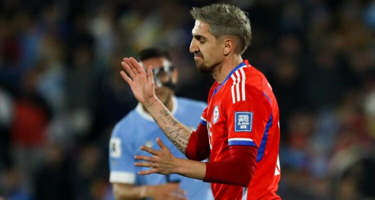 Diego Valdés quedó al margen de doble fecha de Eliminatorias.