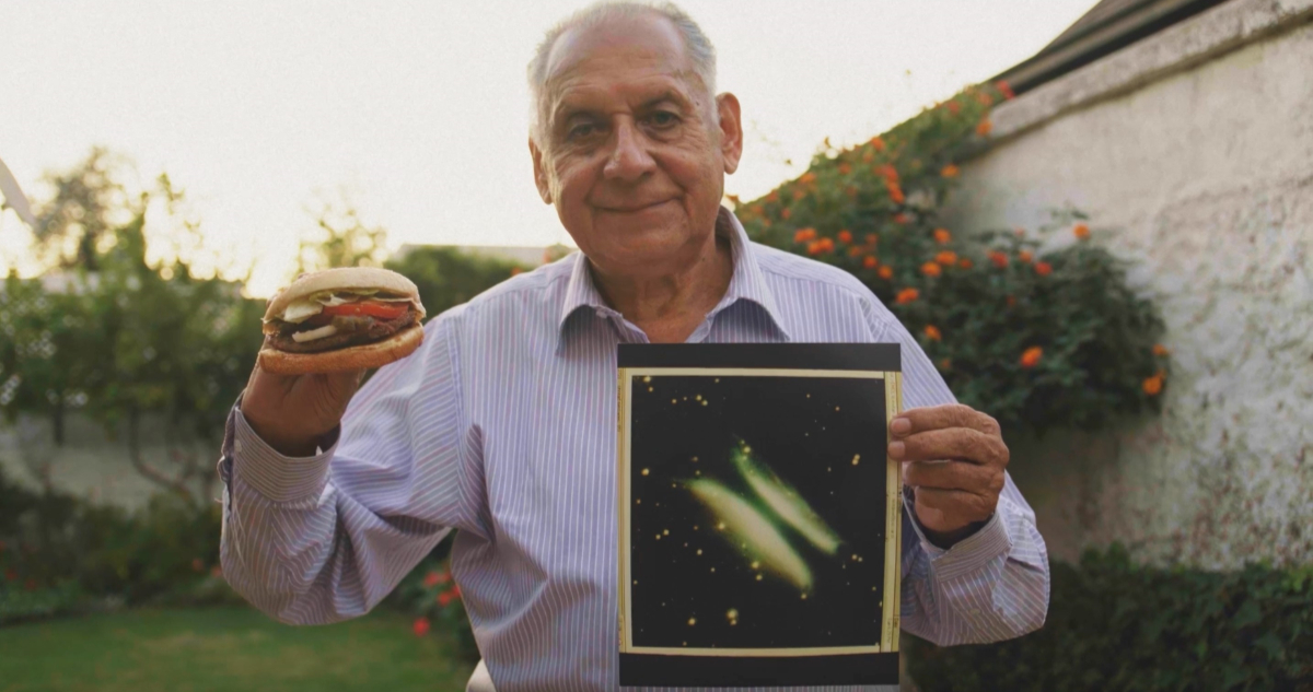 El astrofotógrafo descubrió la nebulosa “Hamburguesa de Gómez” y ahora protagoniza campaña internacional de Burger King