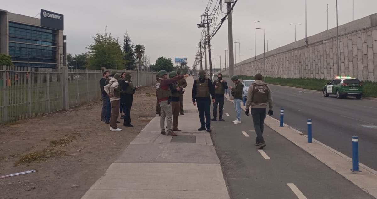 Carabinero frustra a tiros asalto contra un camión en Quilicura