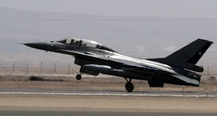 Suspenden temporalmente operaciones en aeropuerto de Iquique por incidentes de aeronave