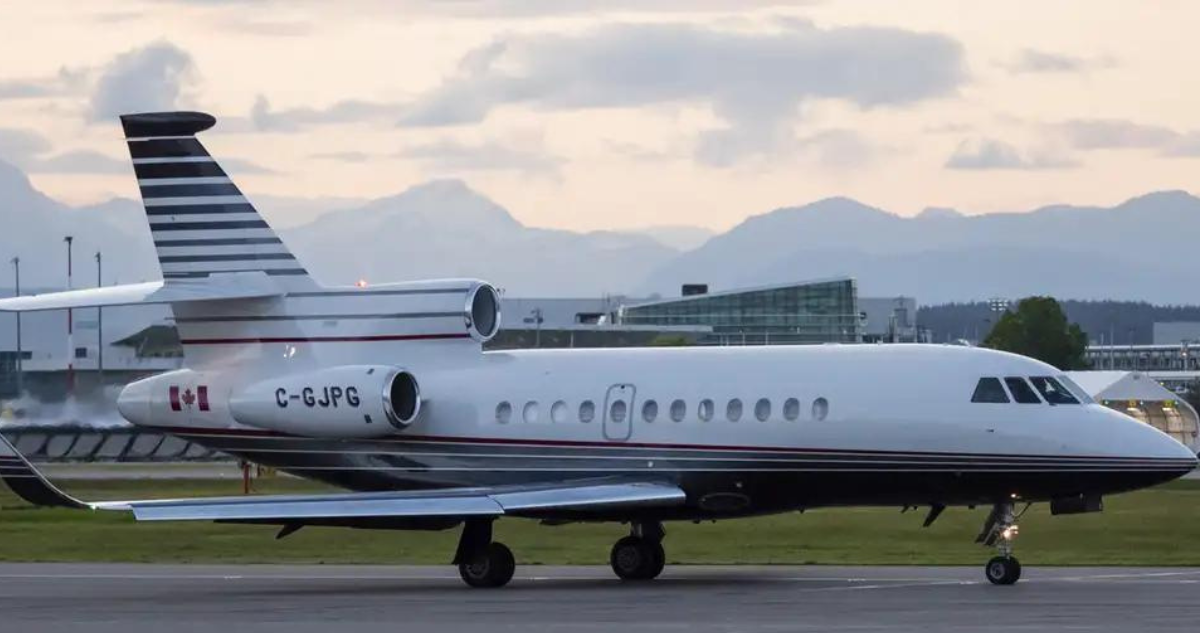 Un Dassault Falcon 900EX, similar al confiscado a Nicolás Maduro por Estados Unidos