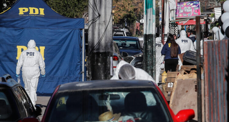 Fiscalía asegura que adolescente asesinado en Bajos de Mena no sería el objetivo de los 150 disparos