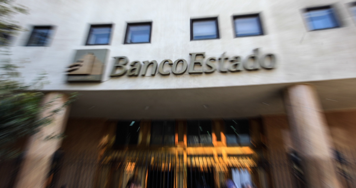 Al BancoEstado le robaron $6.100 millones: fue un extrabajador confabulado con una empresa informática