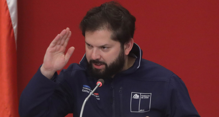 Boric asegura que sacará adelante reforma de pensiones, aunque reconoce que no es fácil