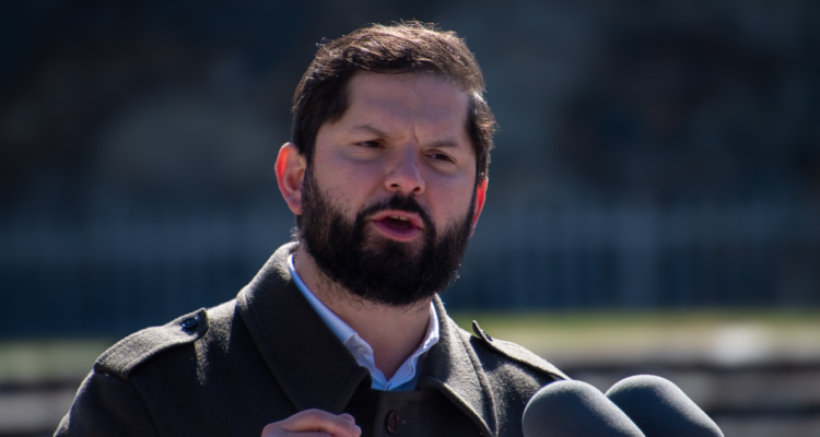 boric demanda sudárica israel