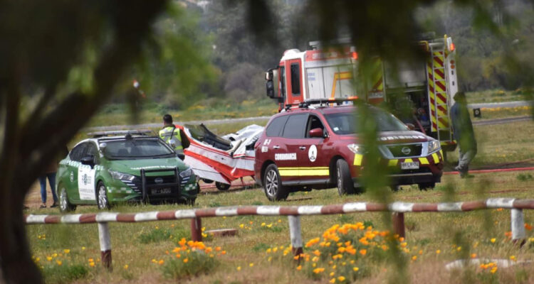 Reportan caída de avioneta en aeródromo de Curacaví: piloto lesionada fue trasladada de urgencia
