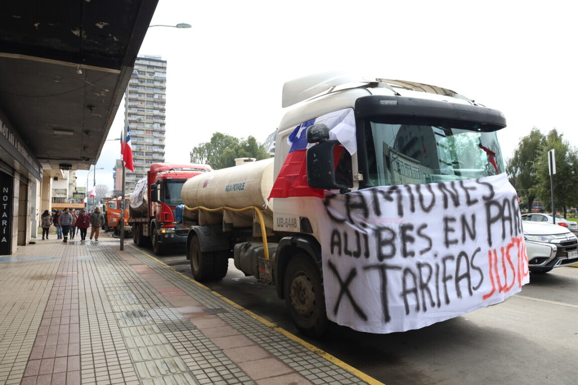 protesta afueras de la delegación presidencial, conductores de camiones aljibe.