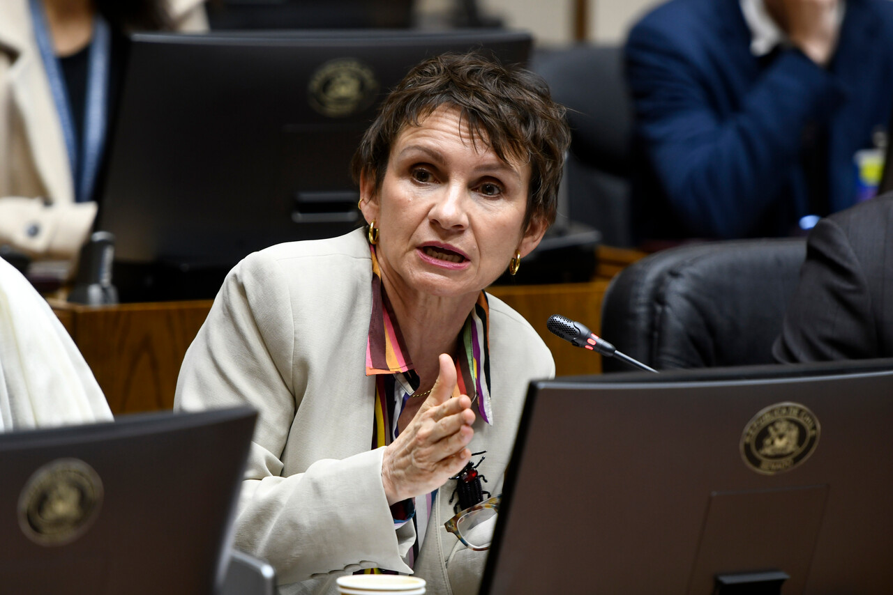 En la imagen, la ministra del Interior, Carolina Tohá, quien mantendrá reuniones con los partidos de Gobierno y oposición para abordar la crisis de seguridad en el país.
