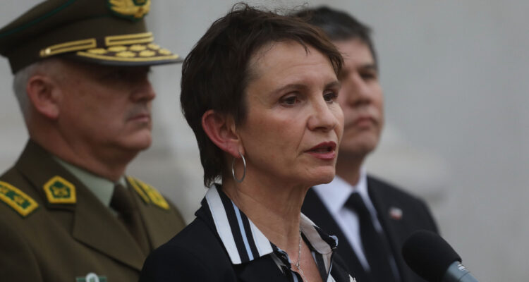 Carolina Tohá responde a ultimátum de Republicanos: “No funcionamos con amenazas”