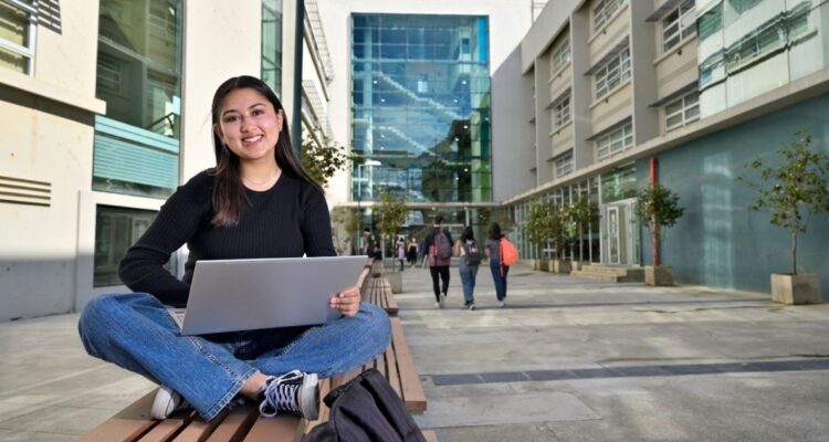 Enfocado en mujeres: Universidades G9 anuncian nuevas carreras y vías de admisión para el 2025