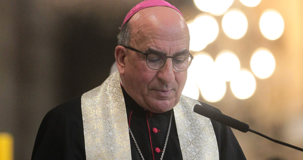 El arzobispo de Santiago, Fernando Chomali, Asiste al Te deum ecumenico 2024 en la catedral de Santiago.