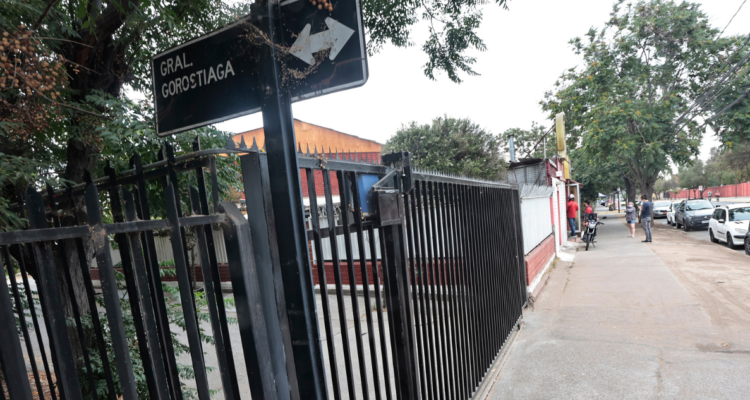 ¿Es legal el cierre de pasajes con portones a manos de vecinos? Así se regula el bloqueo de calles