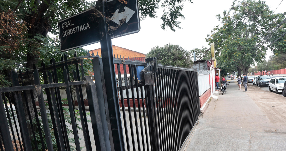 ¿Es legal el cierre de pasajes con portones a manos de vecinos? Así se regula el bloqueo de calles