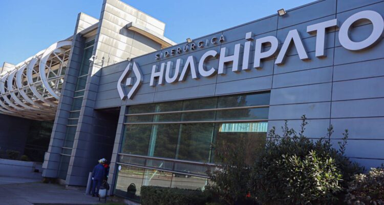 Las dudas que dejó el plan del gobierno tras cierre de Huachipato: excluye la jibia y obras viales