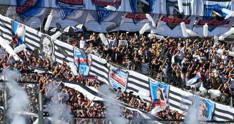 Colo Colo River entradas