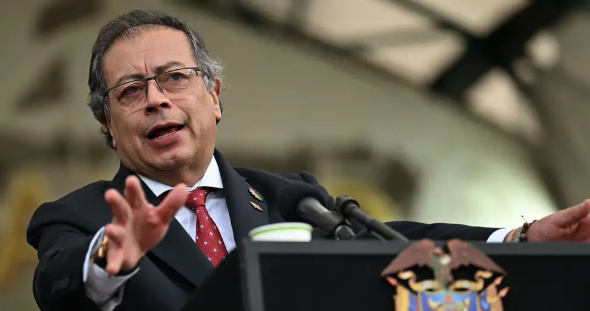 Colombia suspende diálogos de paz con la guerrilla del ELN