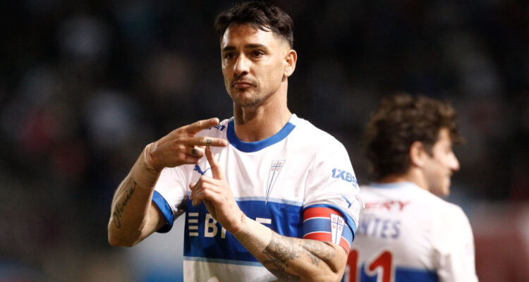 Con un Zampedri histórico la UC goleó al colista Copiapó: el “Toro” igualó récord de Barrera