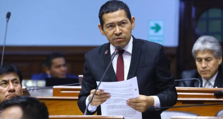 Hallan muerto a congresista peruano Hitler Saavedra al interior de un hotel del Cusco