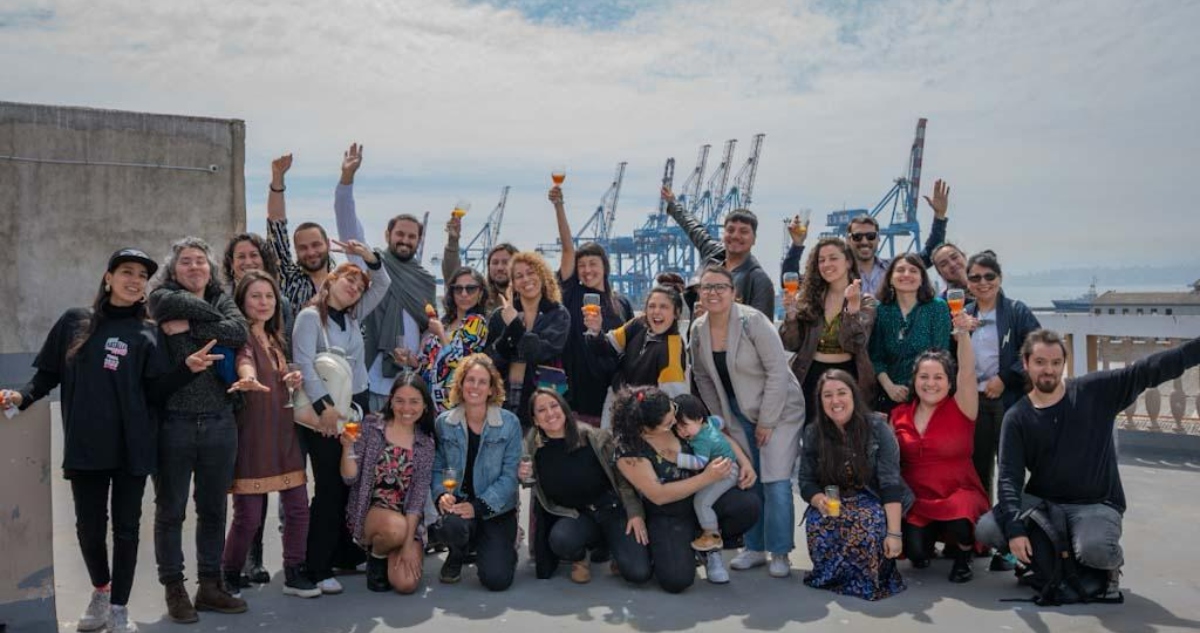 Cooperativa Corredor Danza Valparaíso se pliega a Sercotec y firma alianza con fesrtivales locales