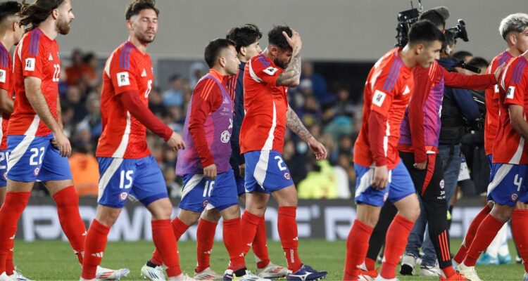 Cuántos puntos necesita sumar Chile en todas las eliminatorias clasificatorias para clasificar al Mundial 2026 y contra quién juega la selección chilena.