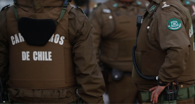 cuatro carabineros detenidos en quillón