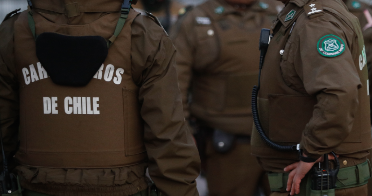 cuatro carabineros detenidos en quillón