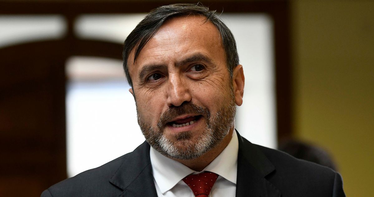 Diputado Pulgar congela participación en bancada DC y se declara inocente ante denuncia por violación