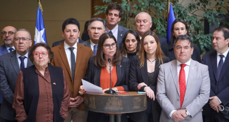 Diputados RN acusan “pasividad indolente” de Boric y piden salida de autoridades con dura advertencia
