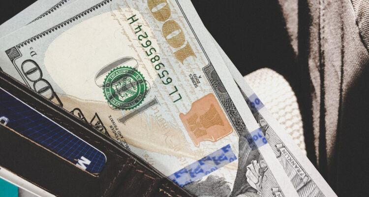 El dólar se mueve a la baja tras datos de EEUU y el peso chileno podría empezar a fortalecerse