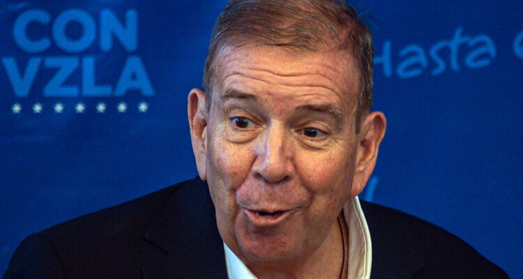 Edmundo González denuncia presiones y amenazas durante su salida de Venezuela