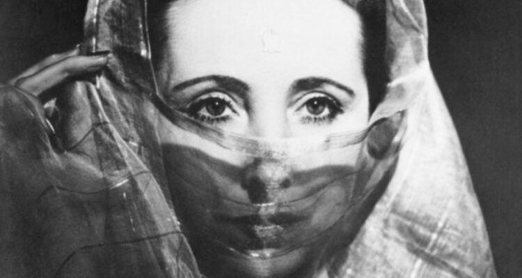 Erosthatro sale al rescate de Anaïs Nin y la literatura erótica ” El erotismo es una ciudad completa”