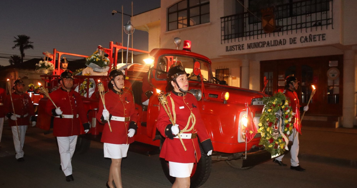 ¿Por qué los funerales de bomberos suelen ser de noche? La razón histórica ahora tiene respaldo legal