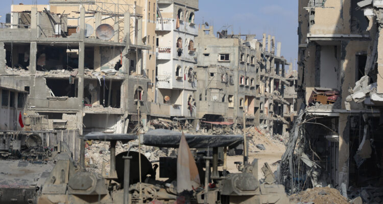 Reportan una veintena de muertos en Gaza tras diferentes ataques, incluido uno a residencia familiar