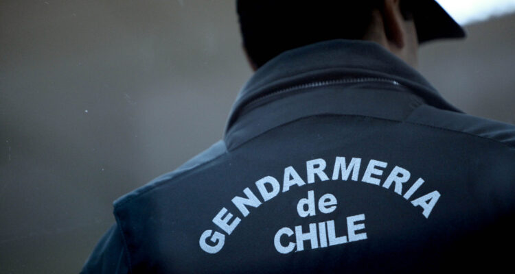 Los Ríos: detienen a gendarme por presunta participación en homicidio frustrado