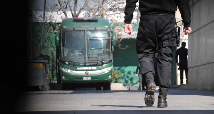 Gendarmería solicita renuncia de su Subdirector Operativo: no siguió protocolo de reubicación de reos