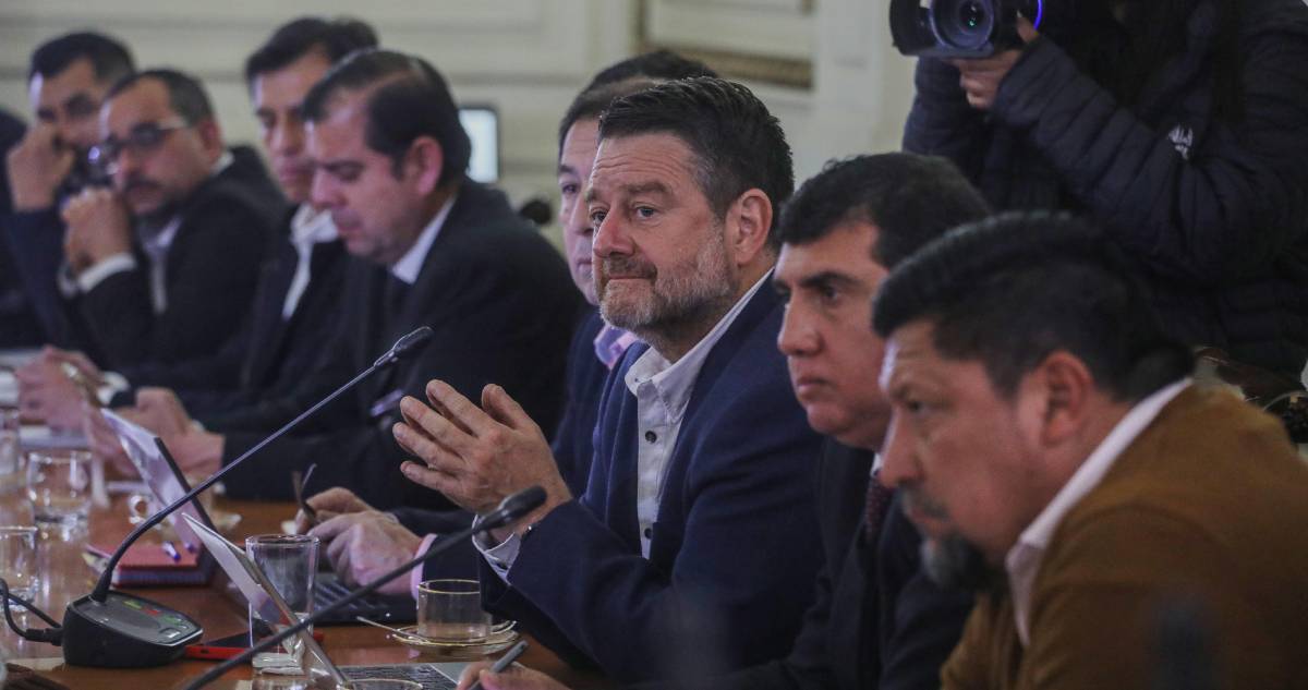 Presentan herramienta con IA para prevenir y perseguir delitos en doce comunas de la RM