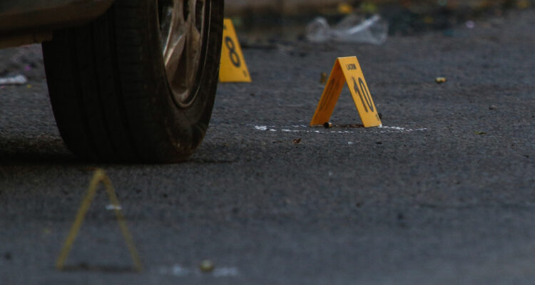 Hombre queda en riesgo vital tras ser baleado en Osorno: le dispararon desde un auto